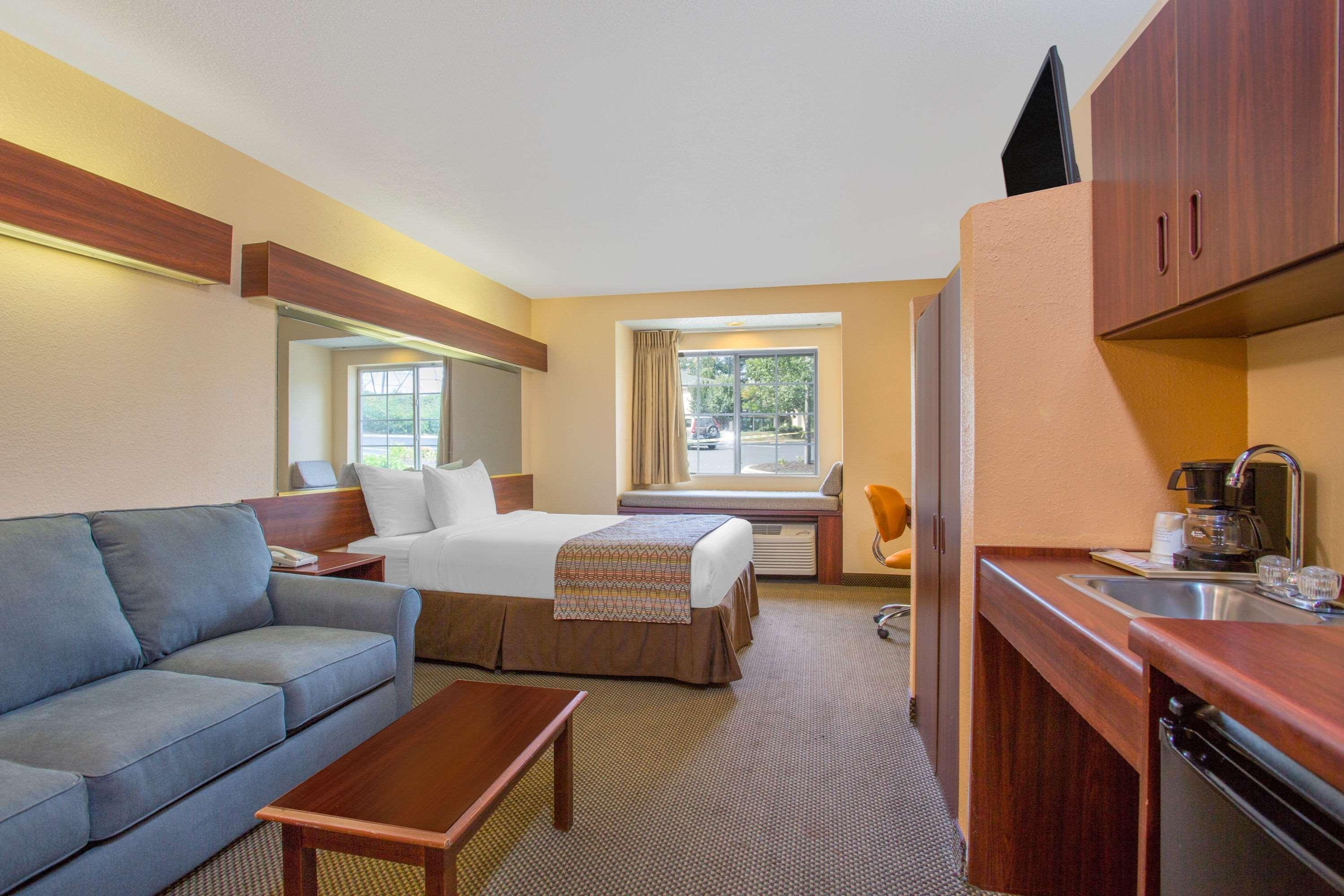 Microtel Inn & Suites By Wyndham Kannapolis/Concord Екстериор снимка